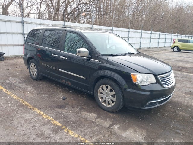 Salvage Chrysler Town & Country Image