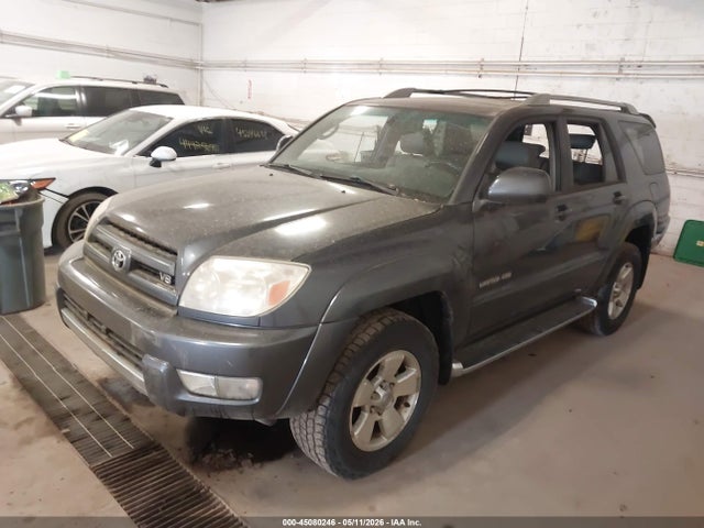Toyota 4Runner Limited V8