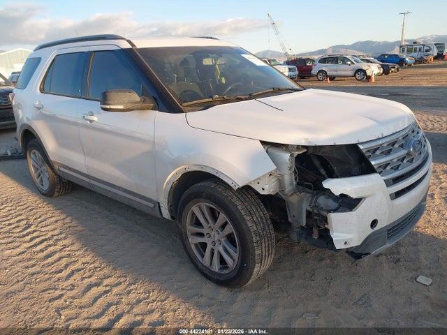 Salvage Ford Explorer Image