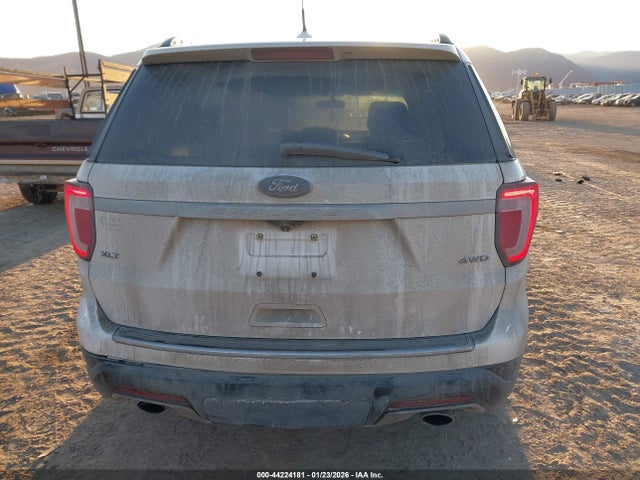 Ford Explorer Xlt