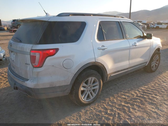 Ford Explorer Xlt