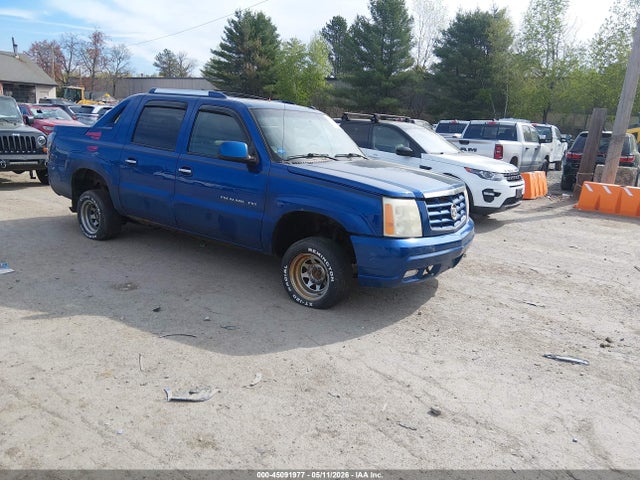 Salvage Cadillac Escalade Image