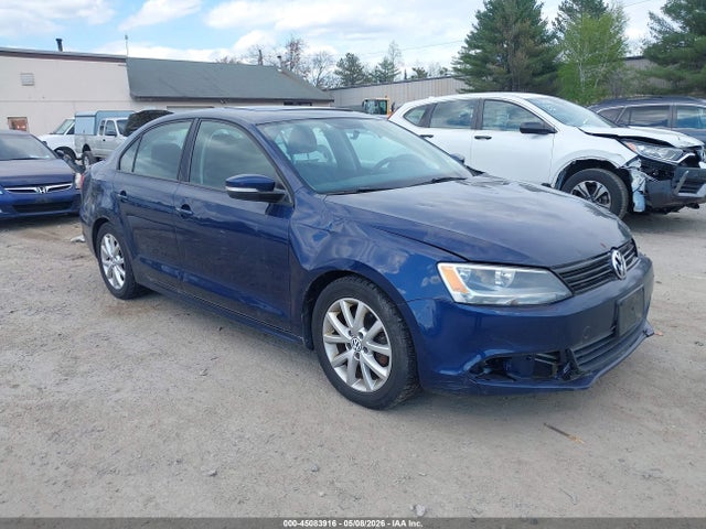 Salvage Volkswagen Jetta Image