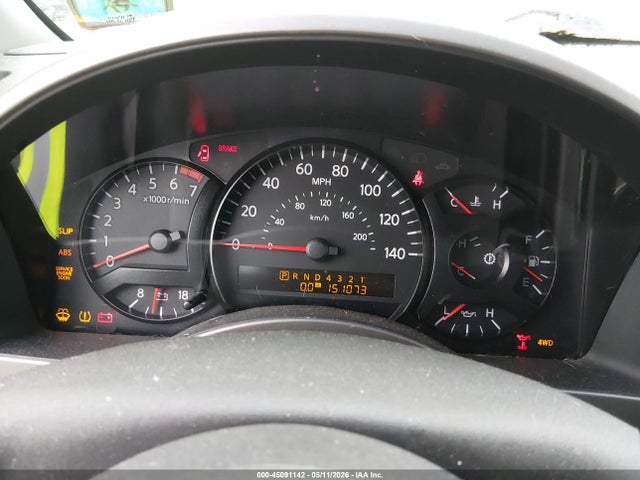 Nissan Titan Se