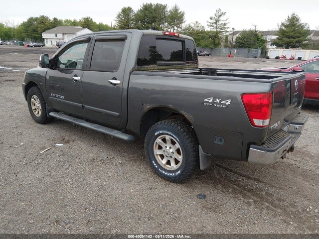 Nissan Titan Se