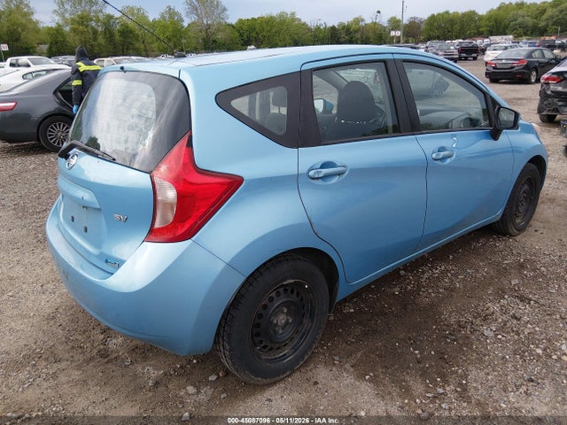 Nissan Versa