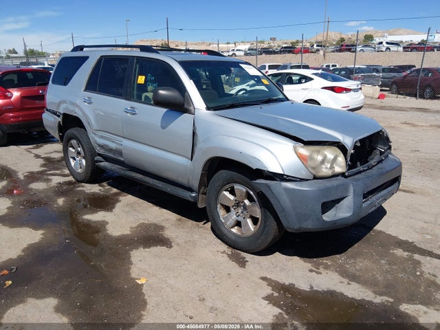Salvage Toyota 4Runner Image