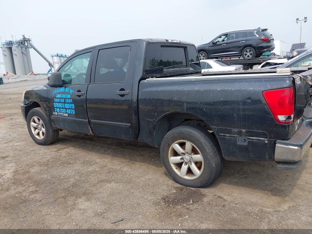 Nissan Titan Sv
