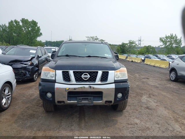 Nissan Titan Sv