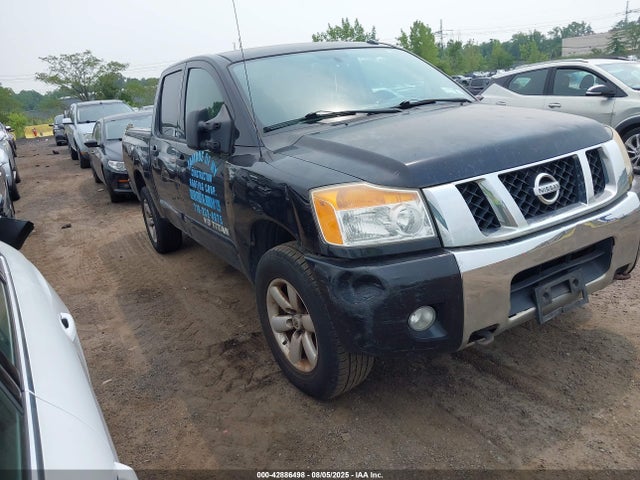 Salvage Nissan Titan Image