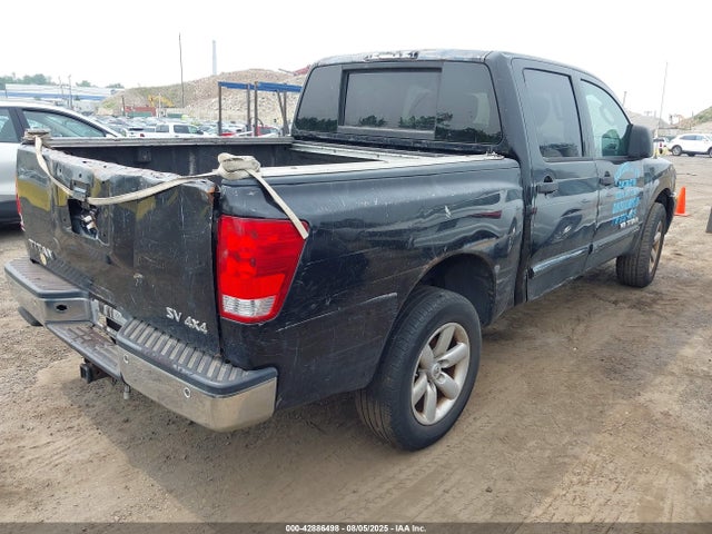 Nissan Titan Sv