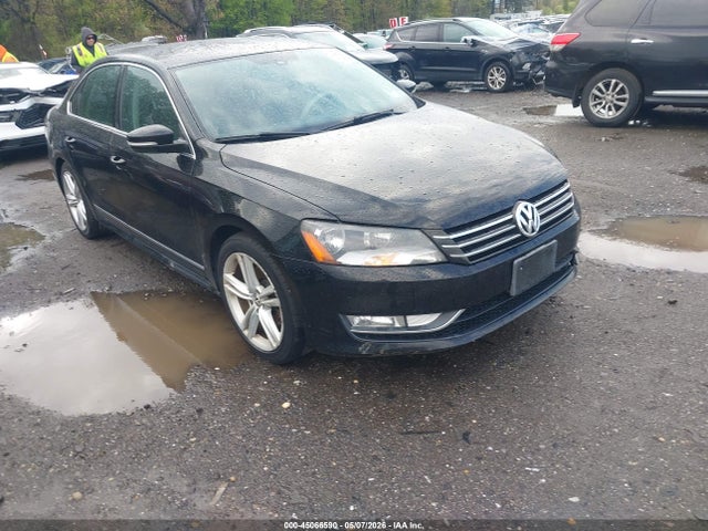 Salvage Volkswagen Passat Image