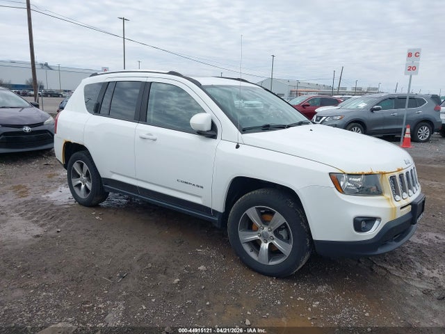 Salvage Jeep Compass Image