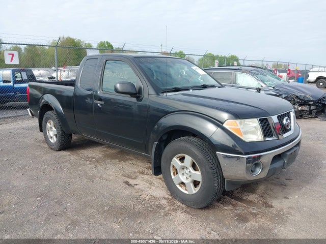 Salvage Nissan Frontier Image
