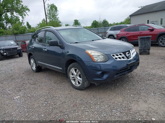 Salvage Nissan Rogue Image