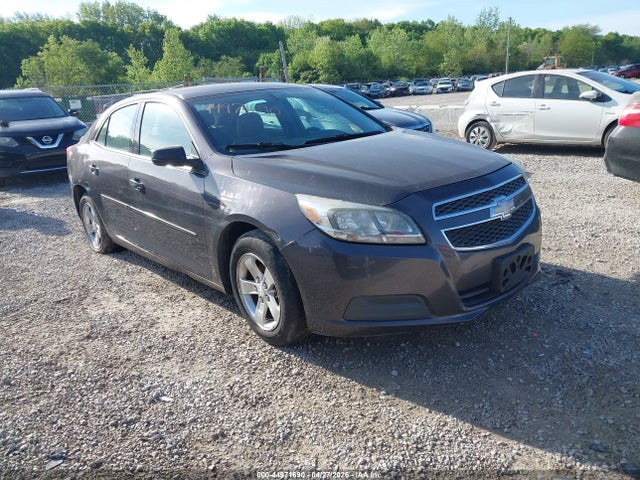 Salvage Chevrolet Malibu Image