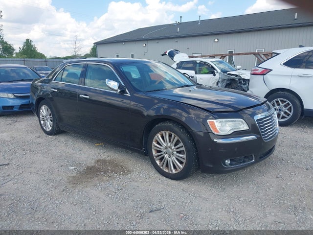 Salvage Chrysler 300c Image