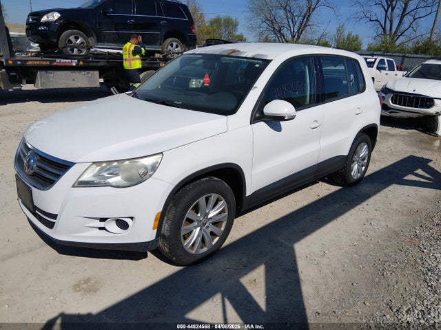 Volkswagen Tiguan S