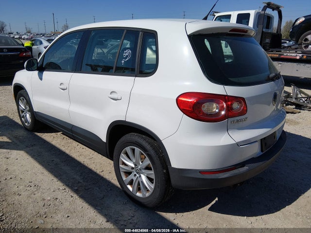 Volkswagen Tiguan S