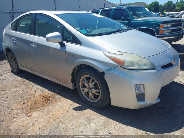 Salvage Toyota Prius Image