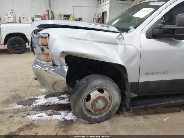 Chevrolet Silverado 3500 Wt