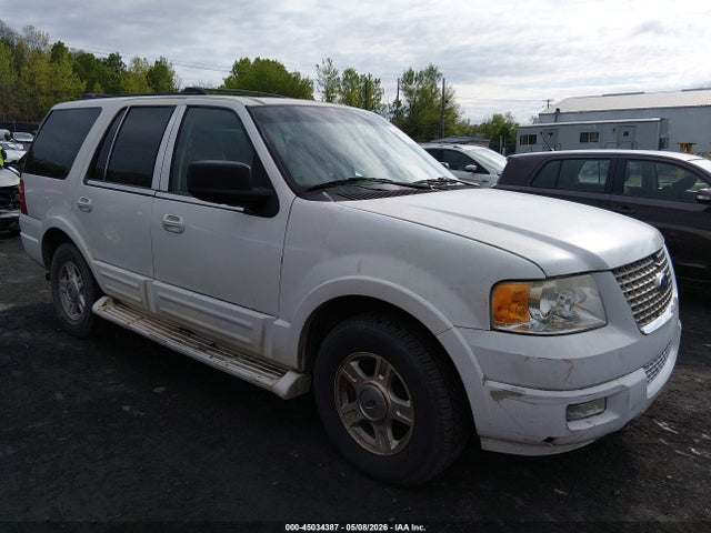 Salvage Ford Expedition Image