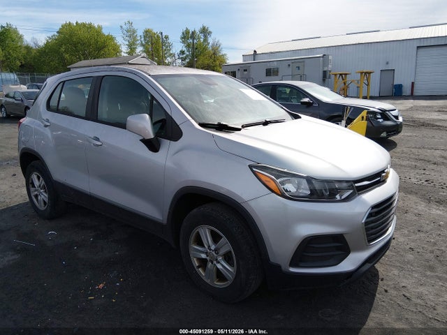 Salvage Chevrolet Trax Image