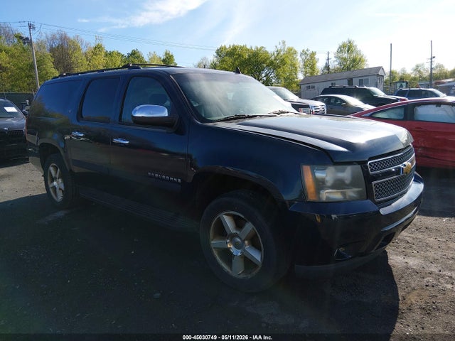 Salvage Chevrolet Suburban 1500 Image
