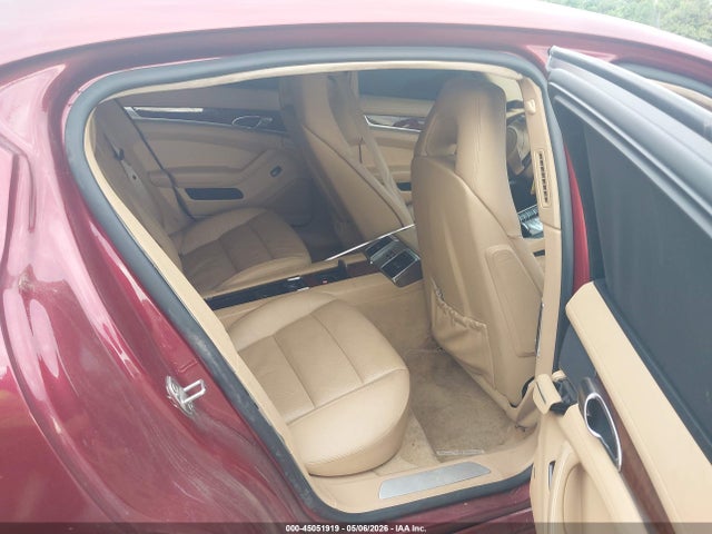 Porsche Panamera 4