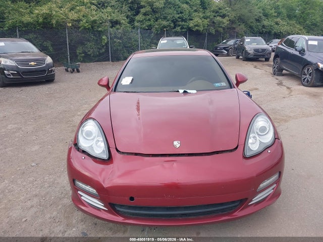 Porsche Panamera 4