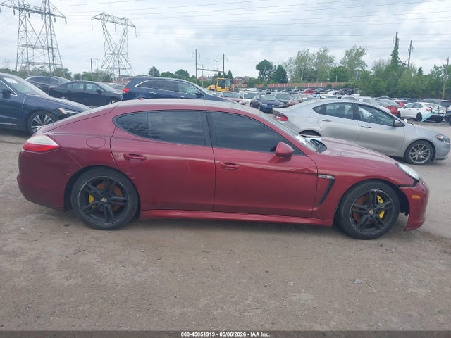Porsche Panamera 4