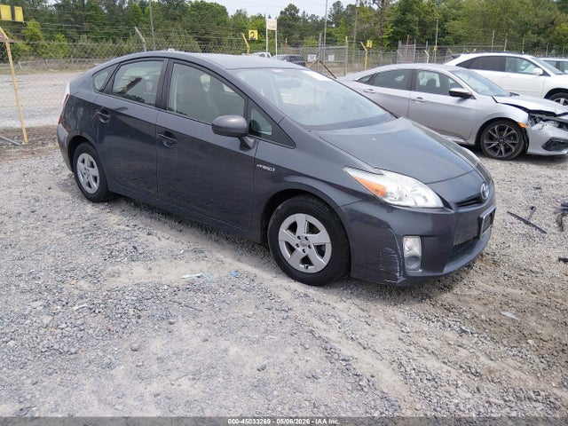 Salvage Toyota Prius Image