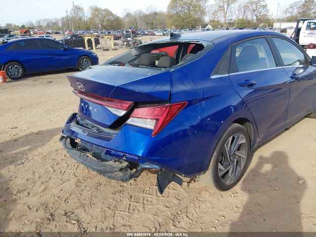 Hyundai ELANTRA Sel