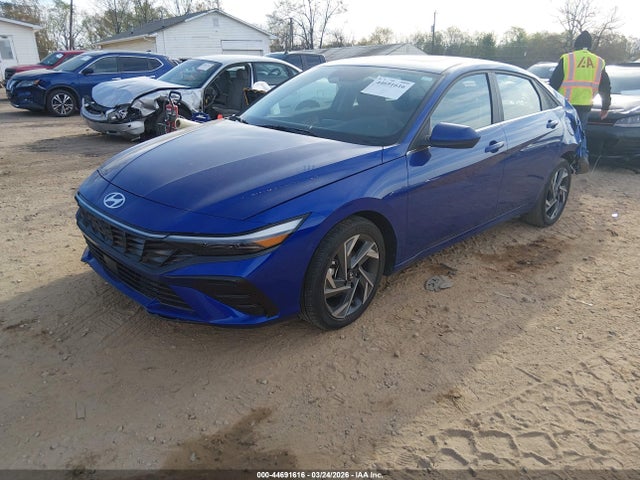 Hyundai ELANTRA Sel