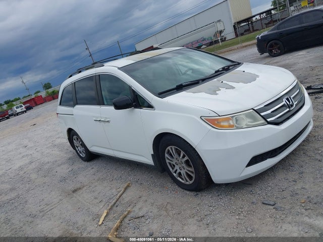 Salvage Honda Odyssey Image