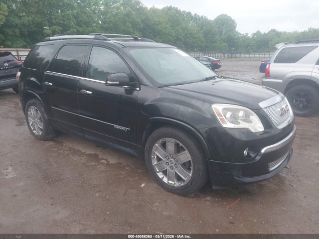 Salvage GMC Acadia Image