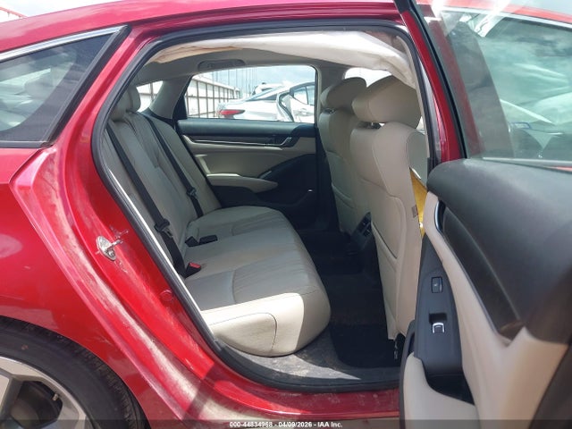 Honda Accord Touring 2.0t