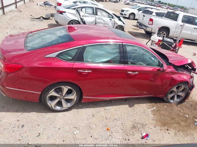 Honda Accord Touring 2.0t