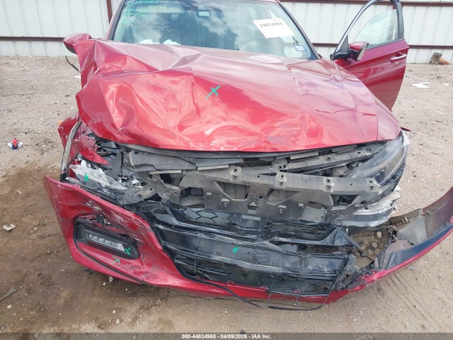 Honda Accord Touring 2.0t