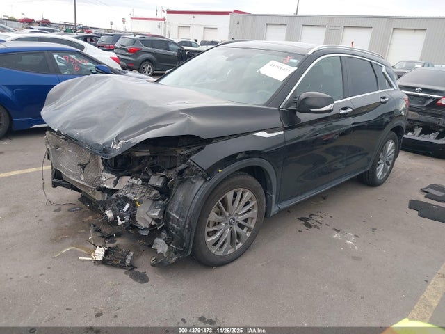 INFINITI Qx Luxe Awd