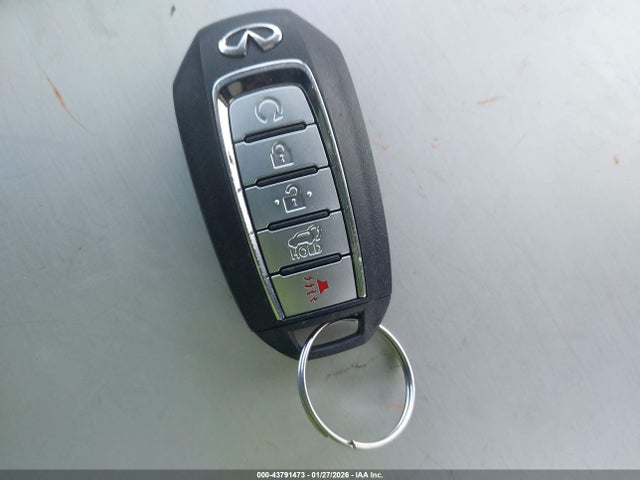 INFINITI Qx Luxe Awd