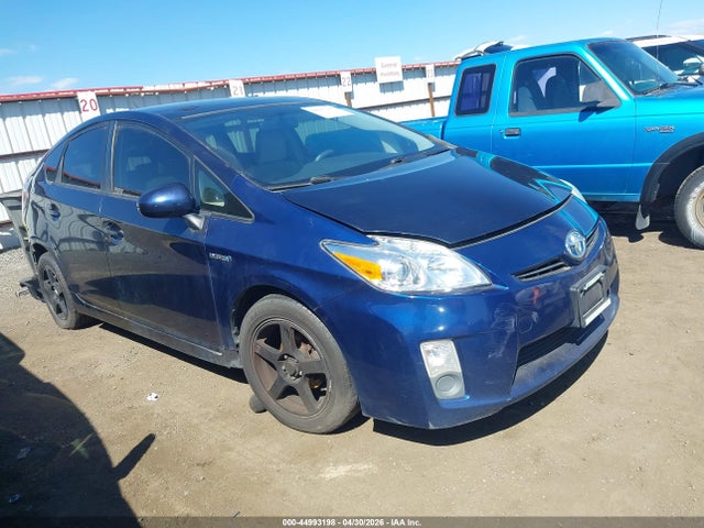 Salvage Toyota Prius Image