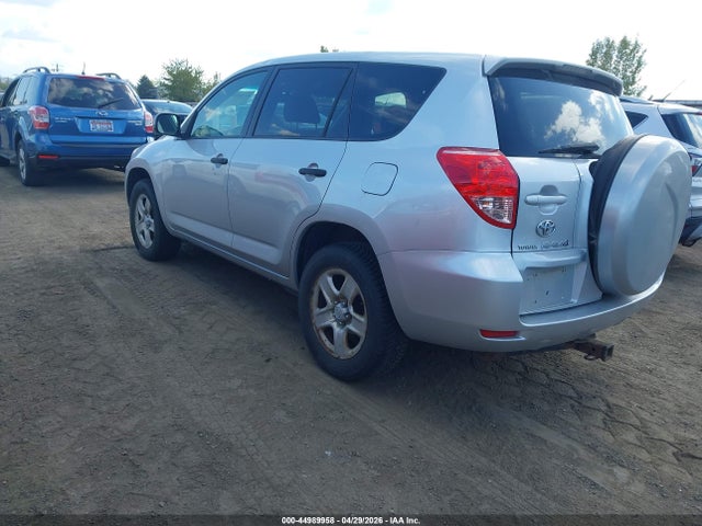 Toyota RAV4 Base V6