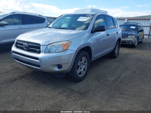 Toyota RAV4 Base V6