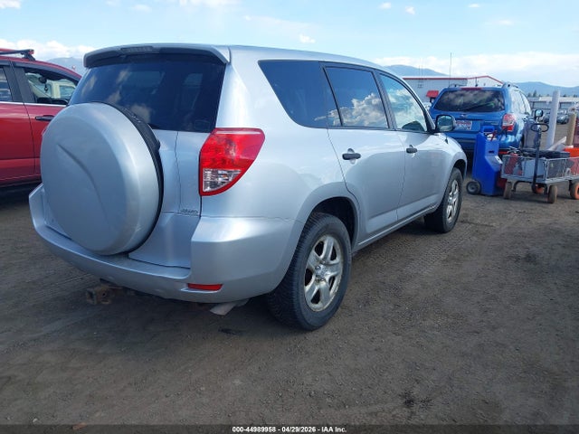 Toyota RAV4 Base V6