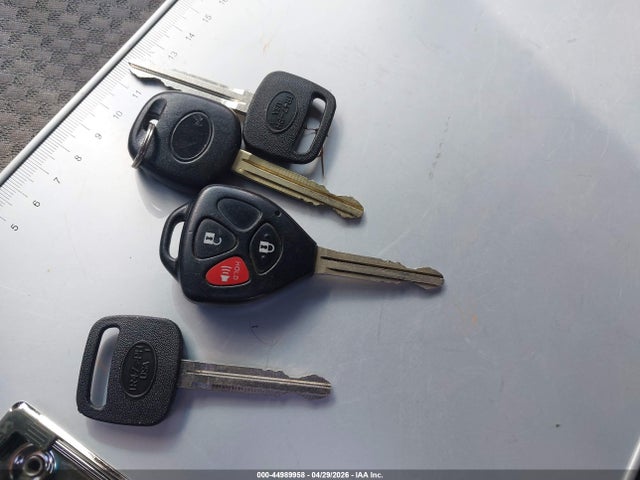 Toyota RAV4 Base V6