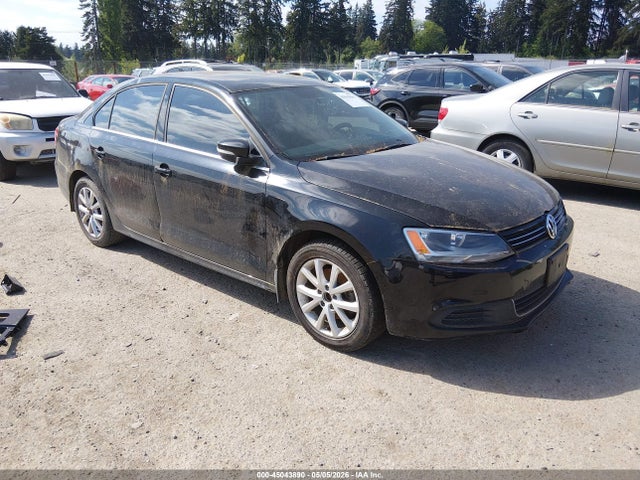Salvage Volkswagen Jetta Image