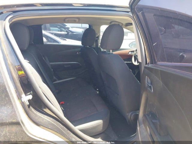 Chevrolet Sonic Lt Auto