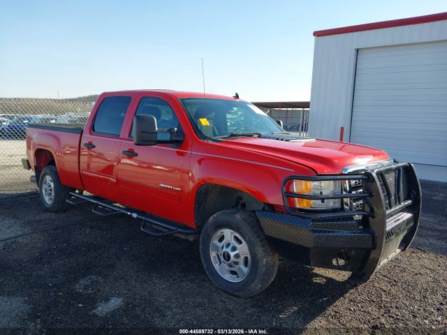 Salvage GMC Sierra 2500 Image