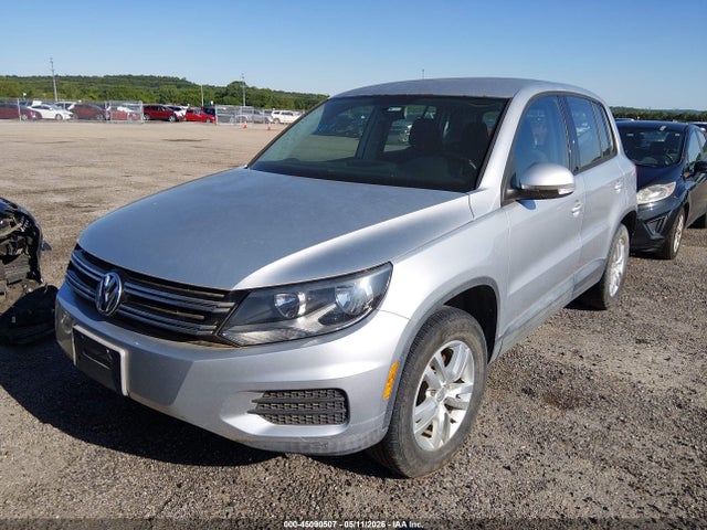 Volkswagen Tiguan S